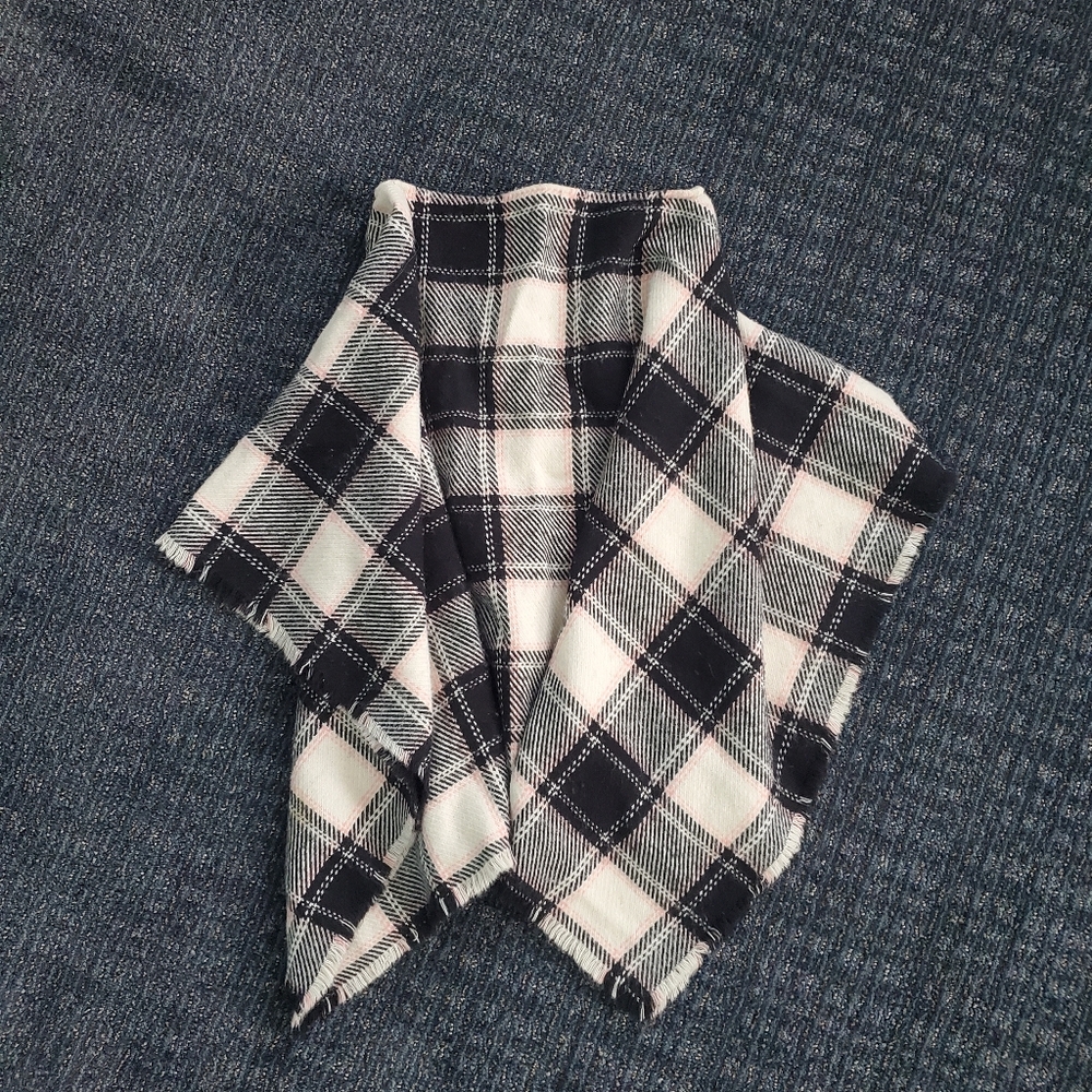Kids Benetton poncho one size black white